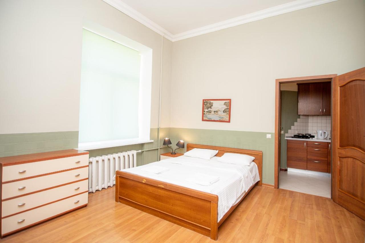 Простора 3 Кімнатна Біля Майдану Незалежності Apartment Kiev Bagian luar foto