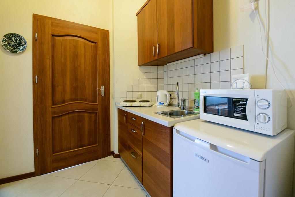 Простора 3 Кімнатна Біля Майдану Незалежності Apartment Kiev Bagian luar foto