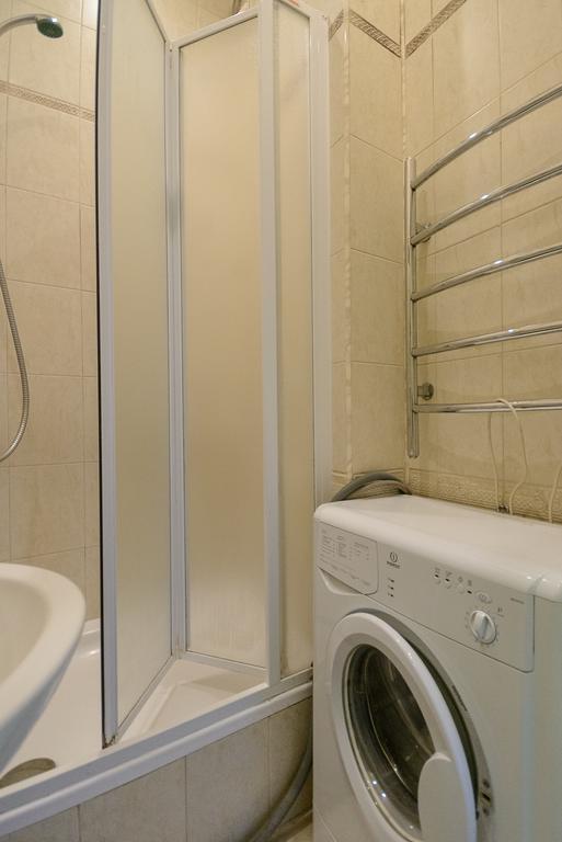 Простора 3 Кімнатна Біля Майдану Незалежності Apartment Kiev Bagian luar foto